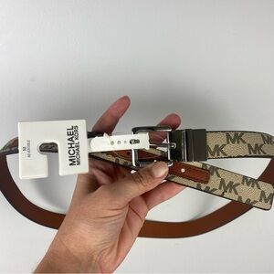 NWT MICHAEL Michael Kors Reversible Logo LUG Brown Leather Belt 552809C Medium